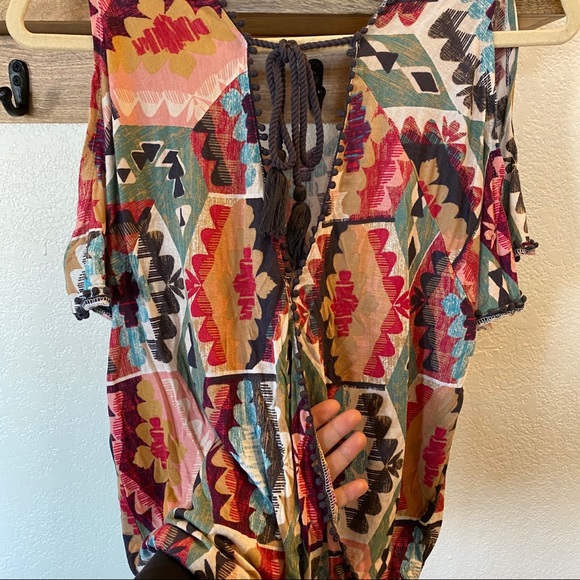 American Rag printed cutout top - Picture 5 of 8